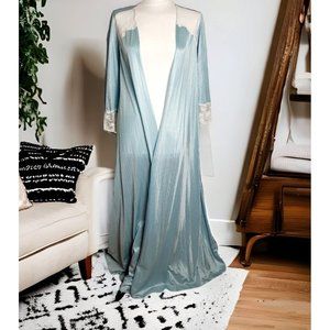 LOVELY VTG MISS ELAINE Long Robe Soft NYLON Sweep GOWN Soft Blue ~S Lace